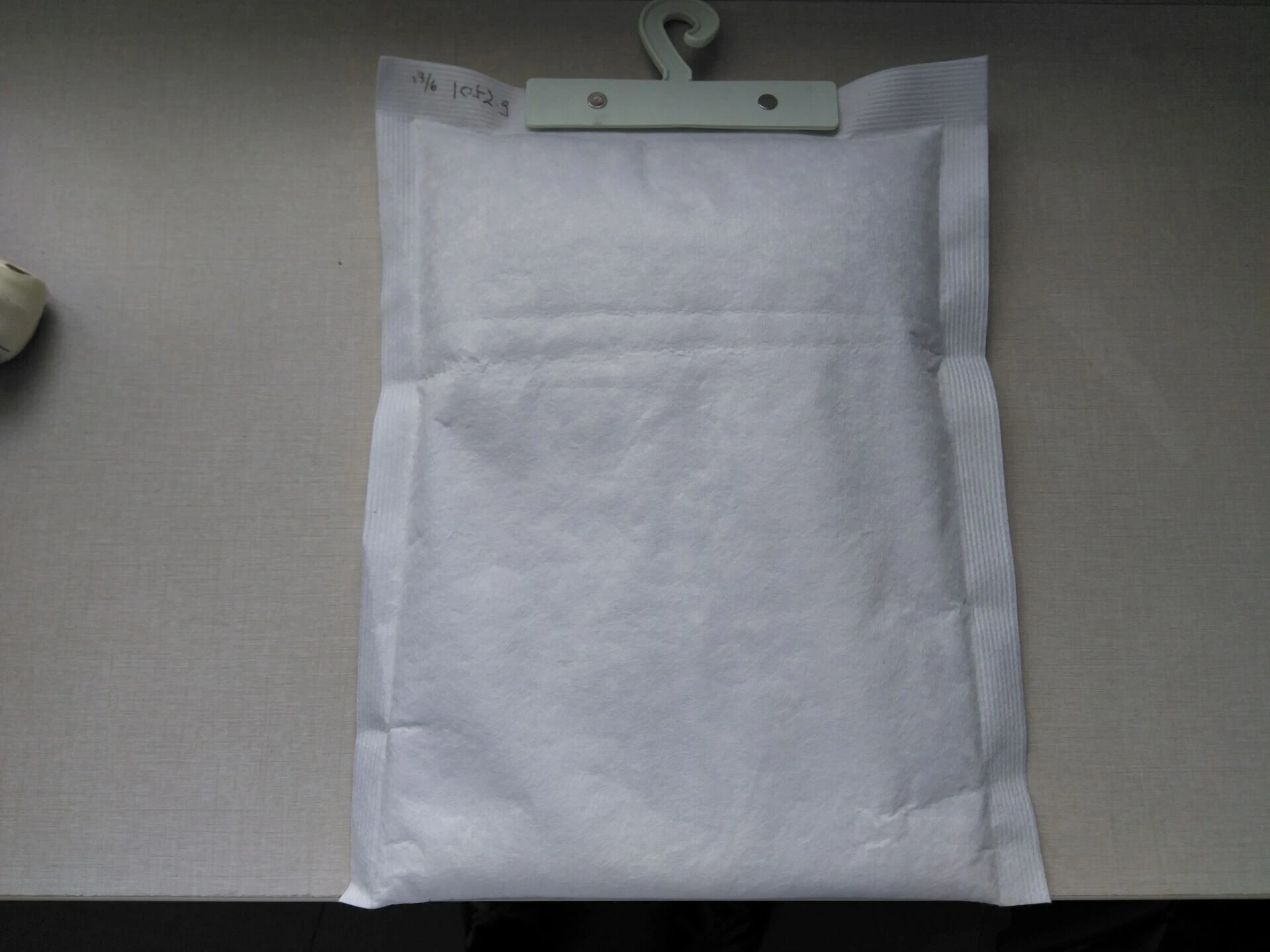 aktīvs minerālmateriālu trauku žāvētājs active mineral container desiccant