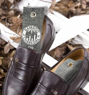 Bambusa kokogļu smakas noņemšanas maisiņš apaviem