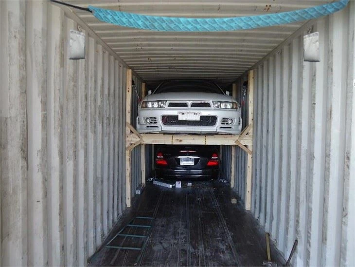 Sausinātājs automašīnām